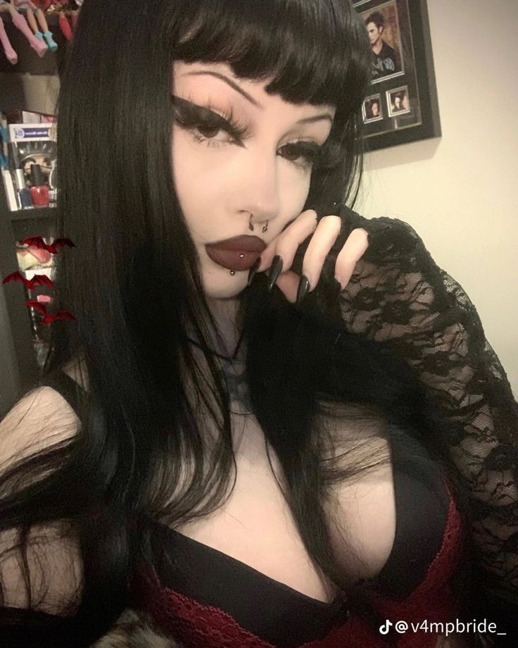 Goth Mommy 